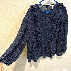 Long Sleeve Top (Size: 10) (like new condition)